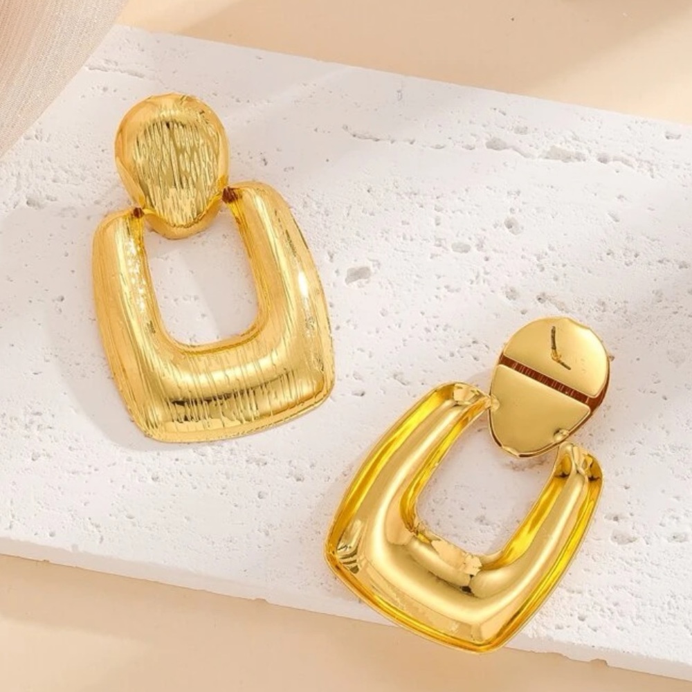 18K Gold Plated Door Knocker | Luxury Boutique Statement Earrings | NWT - Picture 2 of 9